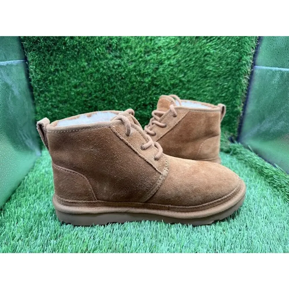 UGG Kids Neumel II Chestnut Suede Boot SN 1017320K Size 6